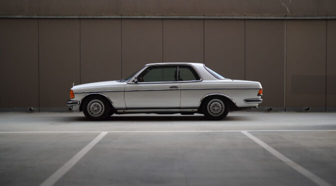 Mercedes 230 CE C123 1983 – 27000 PLN – Poznań